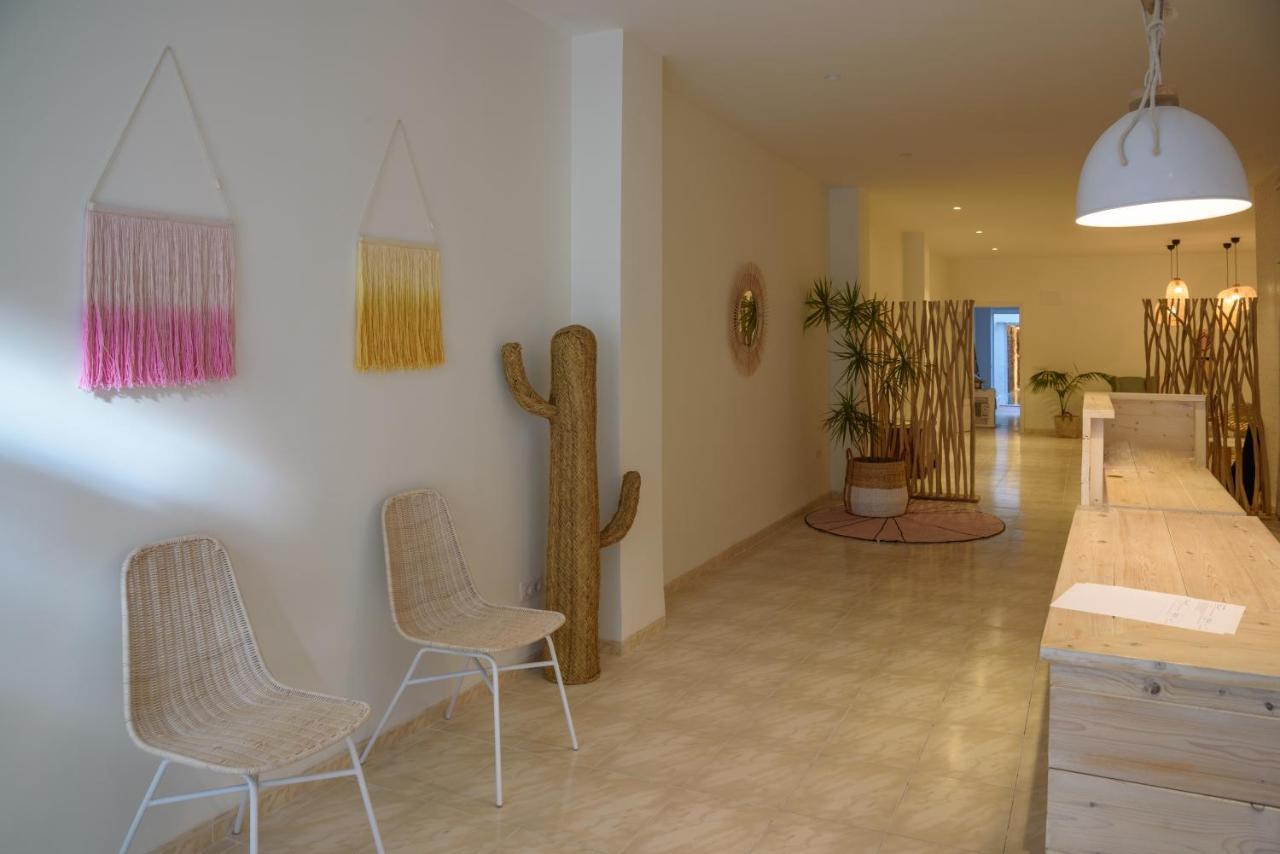 Hostal Beni بينيكاسّين المظهر الخارجي الصورة