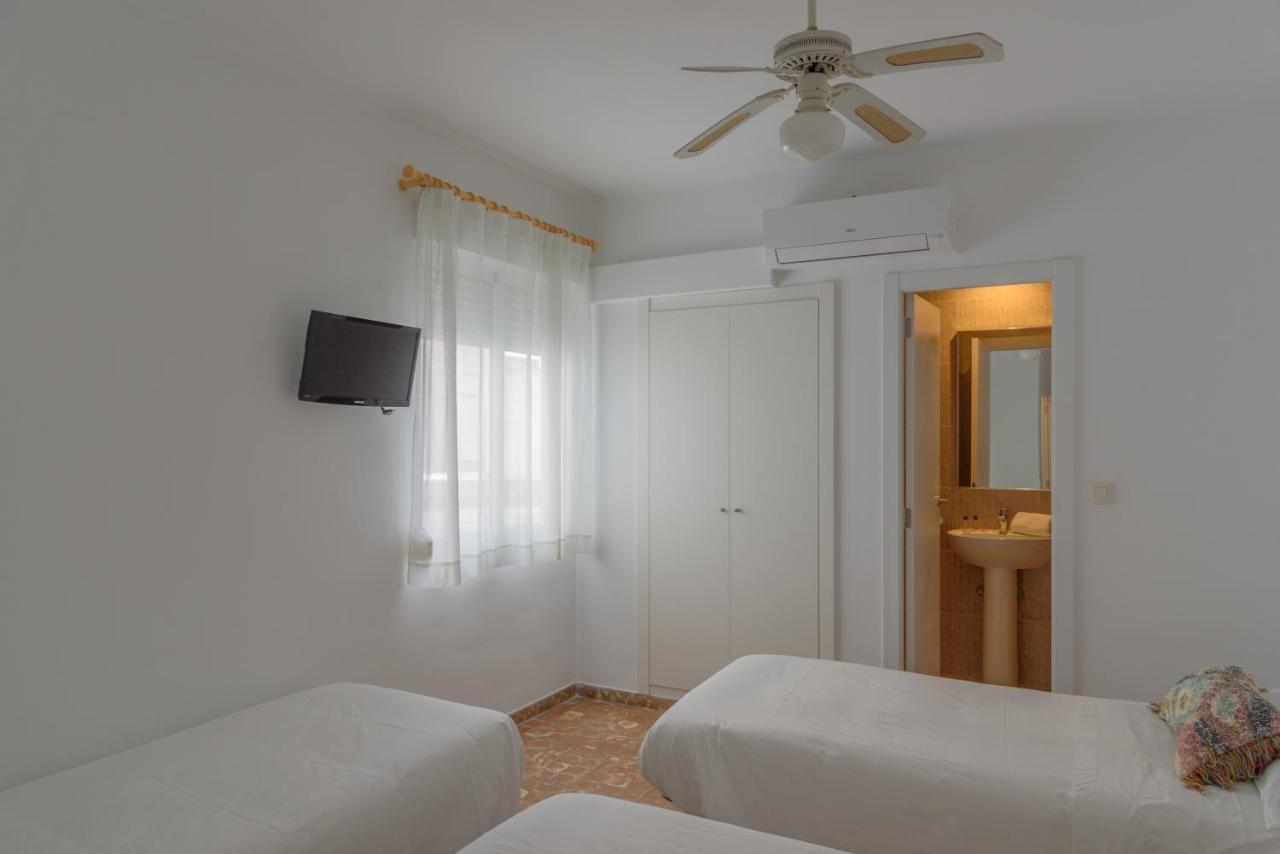 Hostal Beni بينيكاسّين المظهر الخارجي الصورة