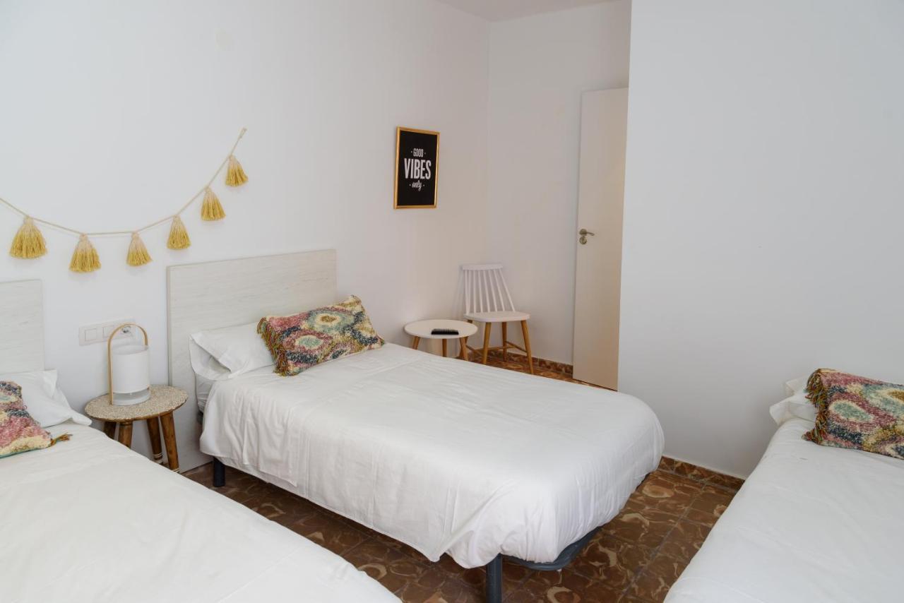 Hostal Beni بينيكاسّين المظهر الخارجي الصورة